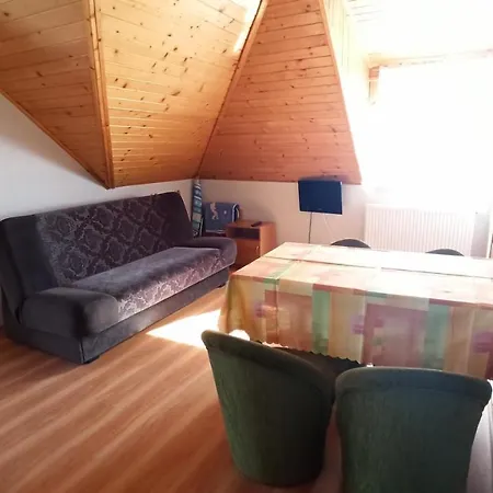 Jadwiga Konkel Проживание в семье Ястарня